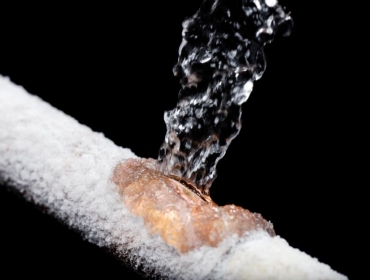 Water pipe defrosting